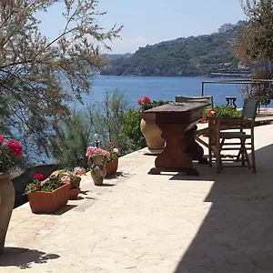  Bed & Breakfast Aci Brezza Di Mare Italia